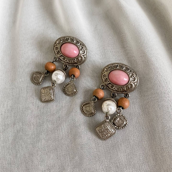Vintage Jewelry - Vintage Pink Oval Wood Bead Boho Dangle Earrings